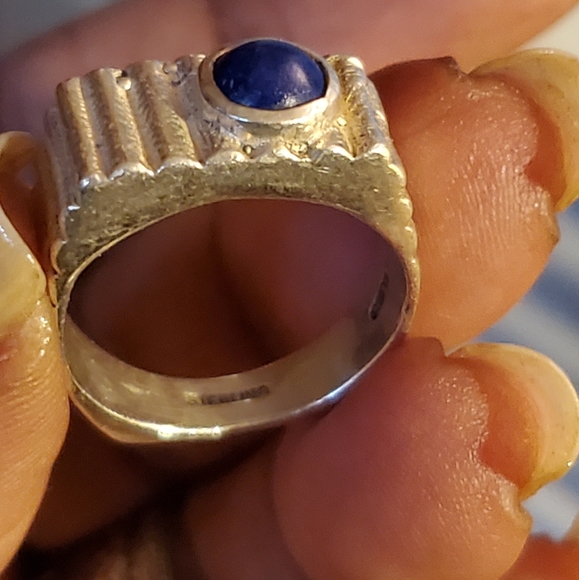 Vintage Sterling Band with Lapis Stone - Picture 4 of 7